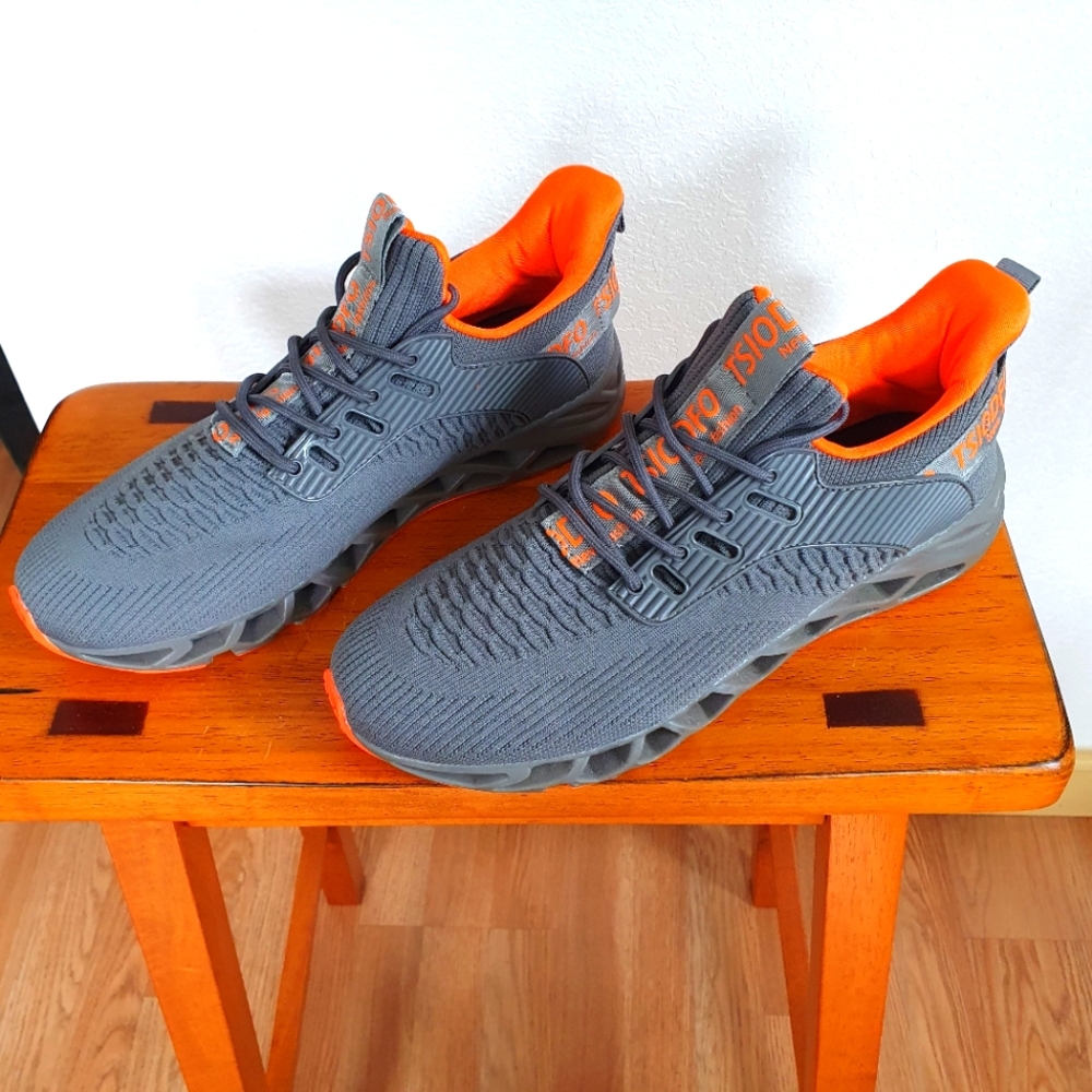 TSIODFO. Tennis shoes